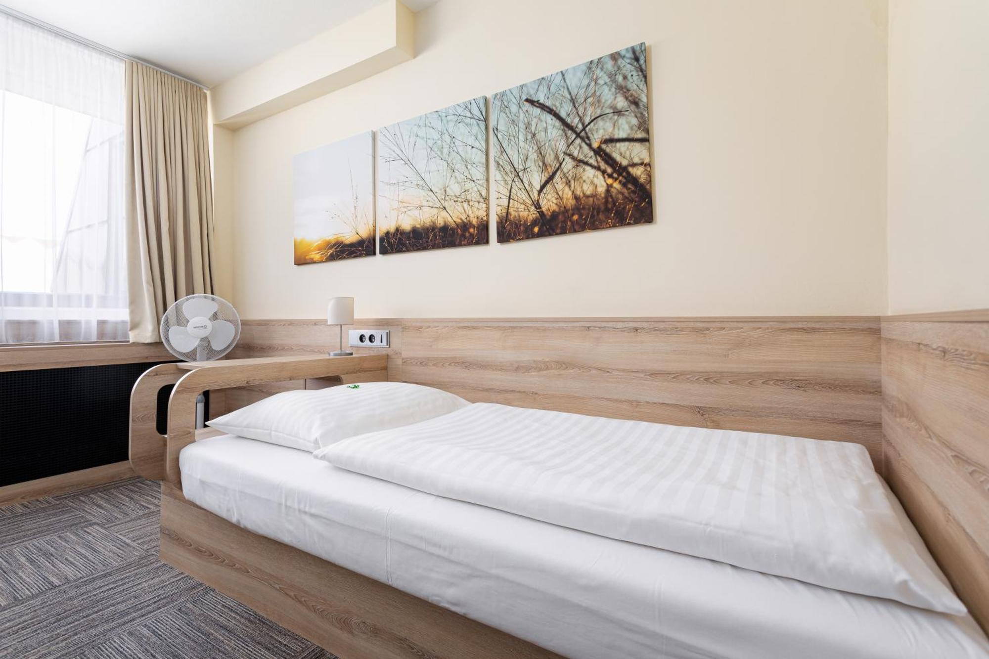 Hotel Koruna Opava Luaran gambar
